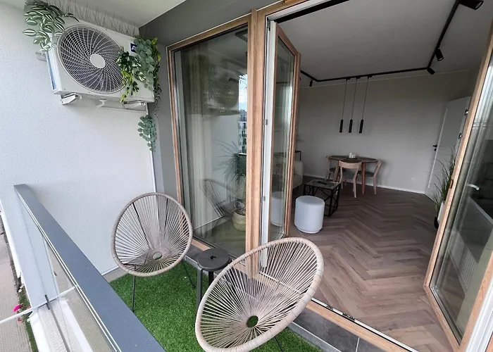 Malta Point Japandi Self Check-in